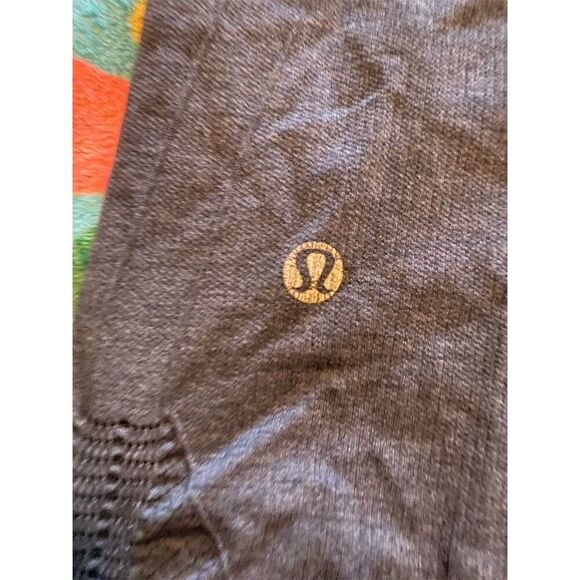 Lululemon Women's Gray In The Flow Crop II Leggings Size 4 Yoga Gym - Picture 3 of 4